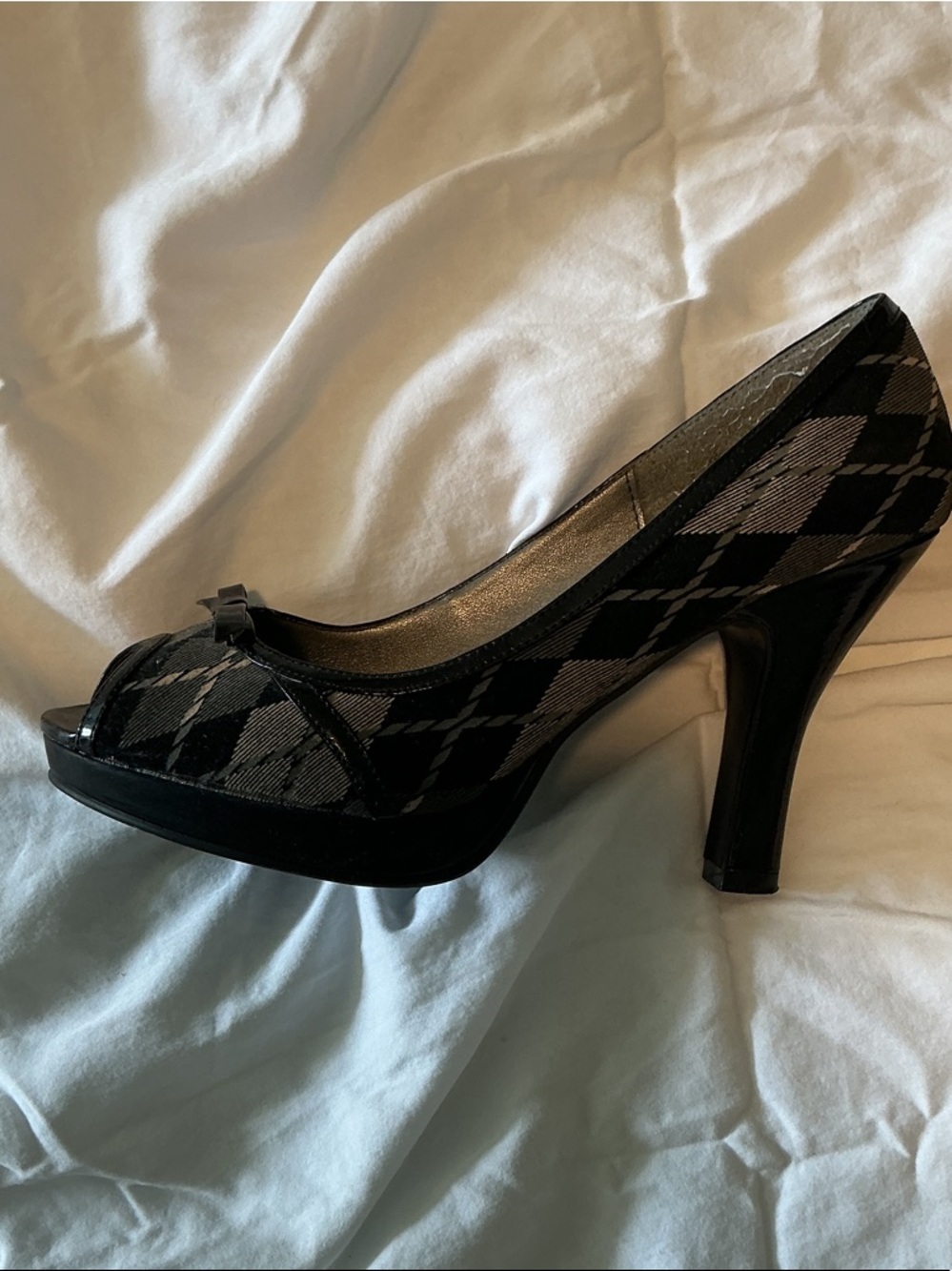 Madden Girl Black Peep-Toe Heels with Bow Accent size 9.5 - Picture 2 of 11